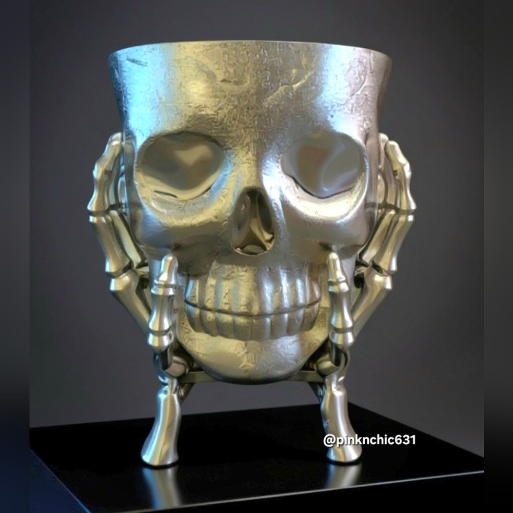 Skull Halloween Candy Trick or Treat Dish Chip Bowl Planter Chrome Silver Decor